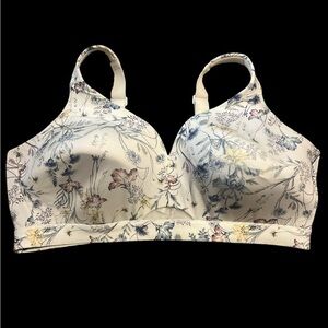 Cacique lightly lined full coverage wire free bra 46DD floral